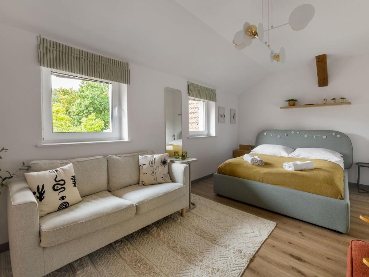 Apartament Przy Stawie Zdrojowym Kudowa-Zdrój Buitenkant foto